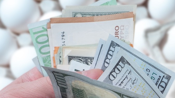 A pesar de una ligera disminución de la inflación, los precios de los huevos continuaron subiendo en febrero 2025.