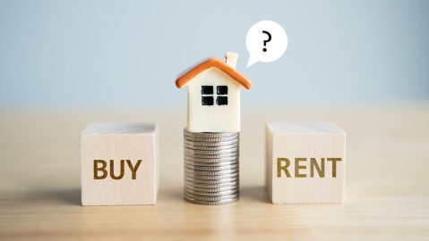 Más de 7 millones de adultos de 65 años o más alquilan en lugar de ser propietarios de sus viviendas, según el Centro Conjunto de Estudios de Vivienda de la Universidad de Harvard.