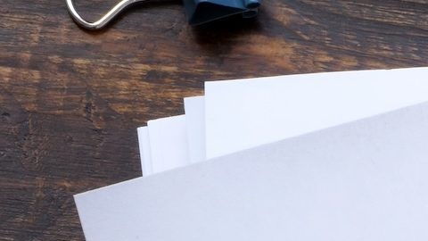 La subrogación es un término que describe el derecho que tienen la mayoría de las compañías de seguros para perseguir legalmente a un tercero que causó una pérdida de seguro a un asegurado.