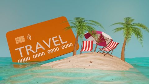 Las tarjetas de crédito para viajes pueden ofrecer importantes recompensas y beneficios como equipaje facturado de cortesía, acceso a salas VIP del aeropuerto, puntos de bonificación y estatus élite.
