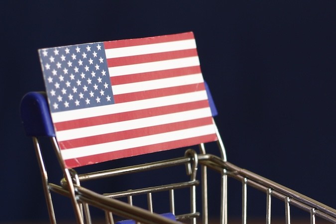 La medida se produjo después de que las empresas tecnológicas estadounidenses se preocuparan de que el precio de los dispositivos pudiera dispararse, ya que muchos de ellos se fabrican en China.