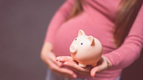 Un bono de $5,000 dólares para bebés es una de varias propuestas que la Casa Blanca está considerando en medio de la disminución de las tasas de natalidad en Estados Unidos.