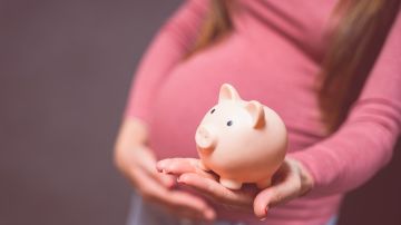 Un bono de $5,000 dólares para bebés es una de varias propuestas que la Casa Blanca está considerando en medio de la disminución de las tasas de natalidad en Estados Unidos.
