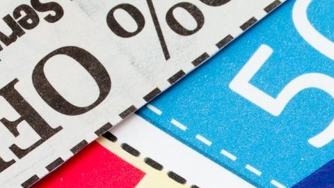 Los clientes pueden obtener golosinas gratis o con descuento en lugares como Burger King y Krispy Kreme, entre otros.