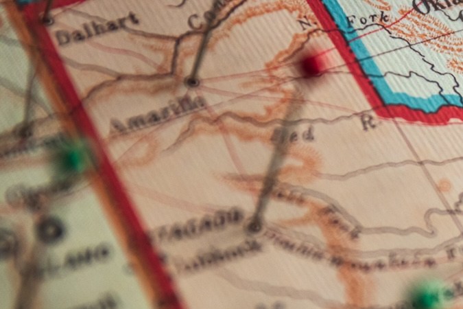 El Proyecto de Ley 14 del Senado, que fue aprobado tanto en la Cámara de Representantes como en el Senado con supermayorías bipartidistas, establece la “Oficina de Eficiencia Regulatoria de Texas” con un costo de $22.8 millones de dólares durante los próximos cinco años.