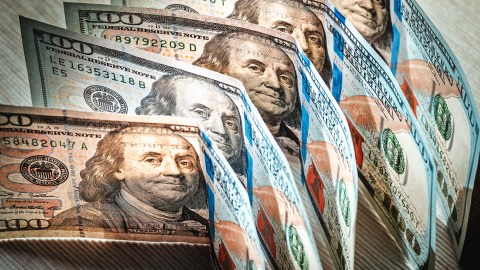 Cheque de estímulo de $1,500 dólares