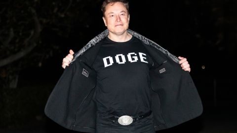 Elon Musk y el cheque de estímulo DOGE