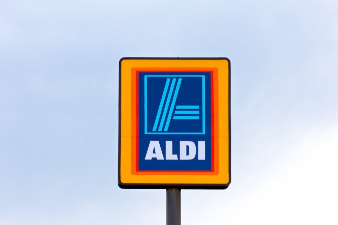 ALDI tiene muchas vacantes disponibles con salarios competitivos y oportunidades de crecimiento profesional en Estados Unidos.