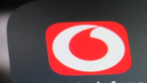 Las tres compañías telefónicas más grandes de Estados Unidos han enviado una dura advertencia a todos sus clientes en EE.UU.