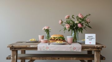 Algunas cadenas de restaurantes han preparado promociones especiales para celebrar a mamá y ahorrar al mismo tiempo.