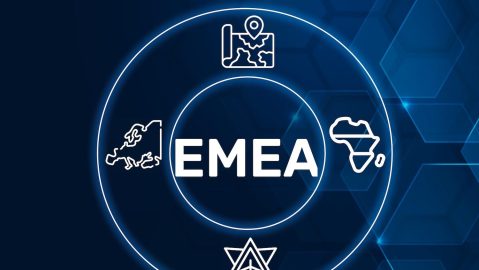 EMEA se refiere a una agrupación geográfica y un acrónimo que incluye los continentes y las áreas regionales.