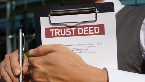 Un fideicomiso es una entidad legal con derechos separados y distintos, similar a una persona o corporación.