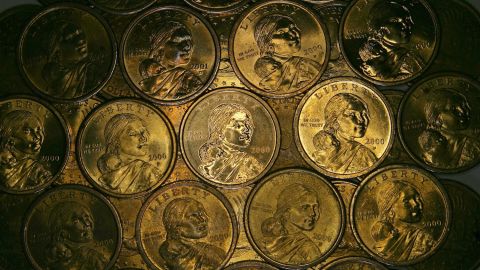 La moneda de dólar Sacagawea es un ejemplar de colección popular que tuvo cierta circulación a principios del milenio.