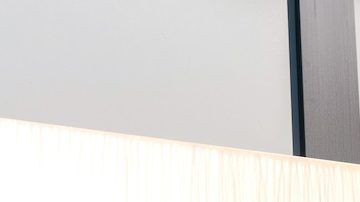 TD Bank, uno de los 10 bancos más grandes de EE. UU., atiende a más de 10 millones de clientes minoristas, pequeñas empresas y comerciales desde Maine hasta Florida.