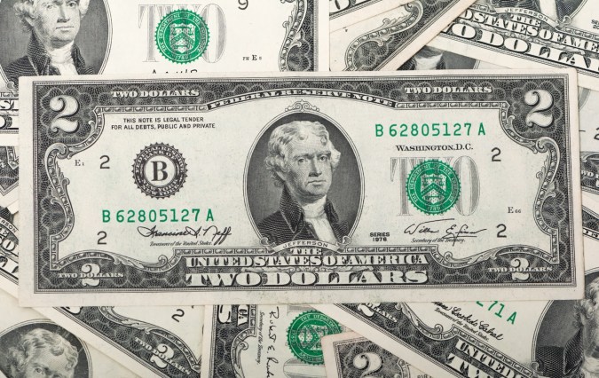 Estados Unidos ha estado produciendo billetes de $2 dólares desde que comenzó a imprimir papel moneda, es decir, en 1862.