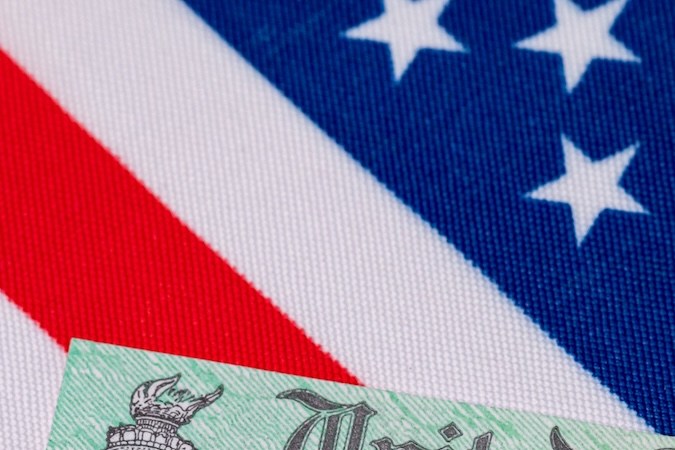 La gobernadora Hochul cree que el dinero pertenece a las familias trabajadoras de Nueva York y debería devolverse a sus bolsillos como un reembolso por inflación.