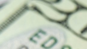 La medida es parte de un esfuerzo más amplio de la Casa Blanca contra lo que considera despilfarro, fraude y abuso gubernamental.