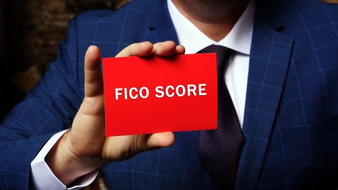 Los puntajes de crédito FICO son un método para cuantificar y evaluar la solvencia crediticia de un individuo.