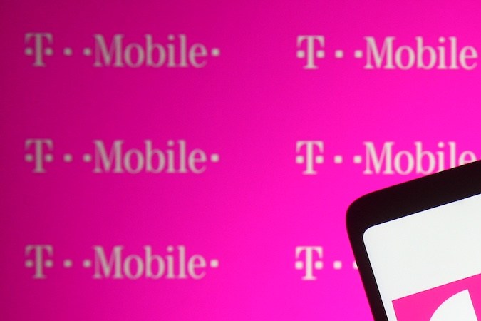 Tener un plan prepago de T-Mobile te da acceso a beneficios semanales de T-Mobile Tuesdays, incluido el pase de temporada de MLS por nuestra cuenta y una suscripción gratuita durante toda la temporada de MLB.TV.