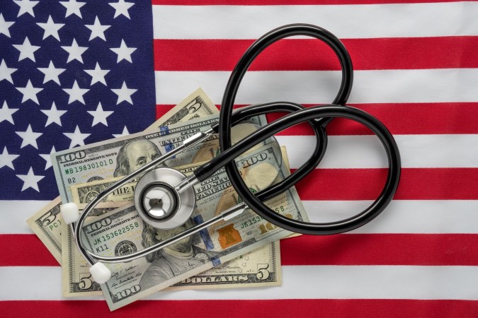 Medicaid enfrentará recortes de más de un billón de dólares durante la próxima década bajo la nueva ley fiscal del presidente Trump.