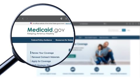 En mayo, el 65% de los beneficiarios de Medicaid de Nueva York estaban inscritos en un plan de atención administrada según datos del Departamento de Salud del estado.
