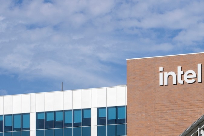 Intel presentó un aviso de despido en Oregon a principios de este mes indicando planes para recortar casi 2,400 trabajadores.