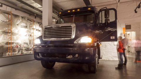 Daimler Truck North America explicó que esta gran ola de recortes se debe a que la empresa busca “alinearse con las condiciones actuales del mercado”.