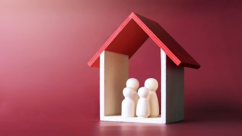 El término “familia cercana” se aplica comúnmente a los miembros de la familia más inmediatos de un individuo.