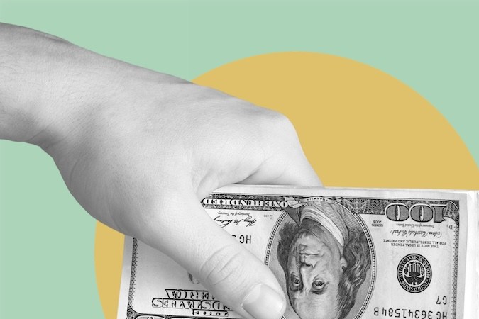 DeWine, un republicano del condado de Greene, cortó los pagos de Compensación Federal por Desempleo Pandémico a fines de junio de 2021.