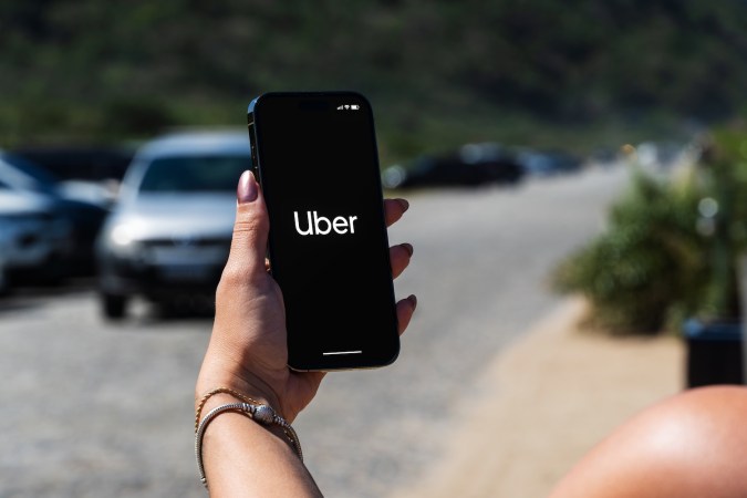 La última iniciativa de Uber subraya su renovado impulso en el espacio de los robotaxis, después de lanzarlos en 2020.