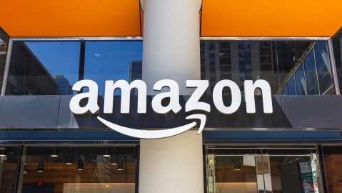 Una vez que selecciones un automóvil de Amazon, podrá recogerlo en tu sucursal local de Hertz Car Sales en 3 días.