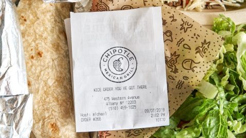 El juego, llamado Chipotle IQ, pone a prueba el conocimiento de los clientes sobre todo lo relacionado con Chipotle.