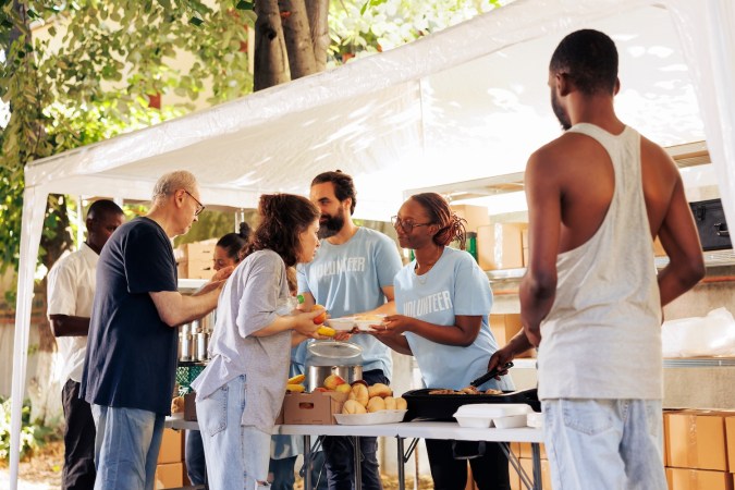Si bien la inseguridad alimentaria en el condado de Los Ángeles disminuyó un 5% en comparación con los hallazgos de 2023, la inseguridad nutricional aumentó al 29%.