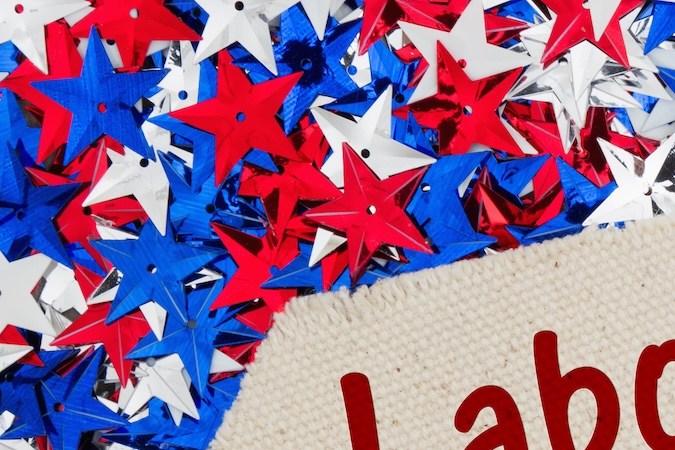 Este año Labor Day cae el lunes 1 de septiembre, pero los consumidores no tendrán que esperar hasta el fin de semana festivo para comenzar a comprar.