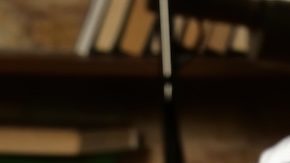 Una IRA de puerta trasera es una estrategia legal que permite a las personas con ingresos altos eludir los límites de ingresos en las contribuciones a una Roth IRA.