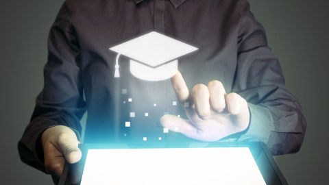 Graduado en Estados Unidos