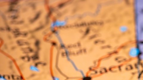 Algunas ciudades de California combinan buen clima y renta baja, ideales para jubilados con Seguro Social.