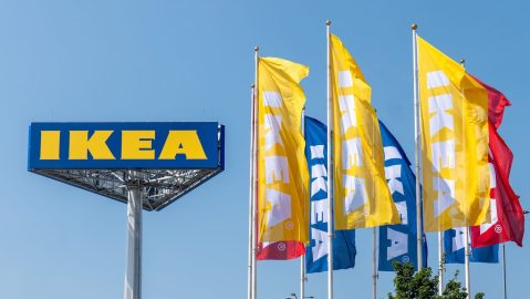 Los compradores podrán disfrutar de precios de albóndigas retro, ropa para fanáticos de IKEA y eventos especiales en ubicaciones de todo el país.