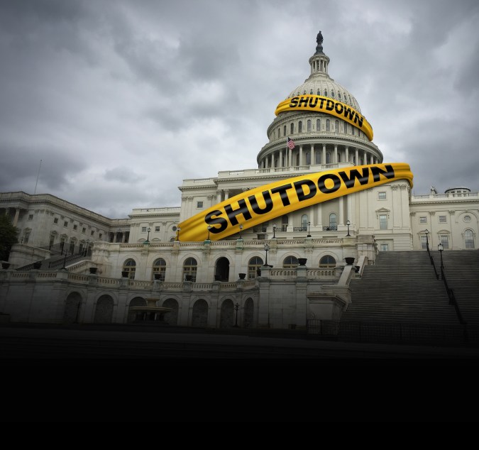 El cierre del gobierno continúa mientras se avecinan consecuencias, incluyendo la inminente interrupción de los fondos para los cupones de alimentos y una posible pérdida de la paga militar.