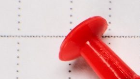 El ratio precio-beneficio (P/E) es la proporción entre el precio de las acciones de una empresa y sus ganancias por acción (EPS).