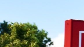 Los consumidores de todo Estados Unidos ya pueden comprar en su Family Dollar local desde la comodidad de casa y conseguir todo lo que necesitan de forma rápida y asequible.