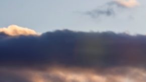 Eva Spiegel, portavoz del departamento de vehículos motorizados de California, dijo que la administración Trump “no tiene ninguna base legítima” para retener los fondos federales para el transporte por carretera.