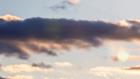 Eva Spiegel, portavoz del departamento de vehículos motorizados de California, dijo que la administración Trump “no tiene ninguna base legítima” para retener los fondos federales para el transporte por carretera.