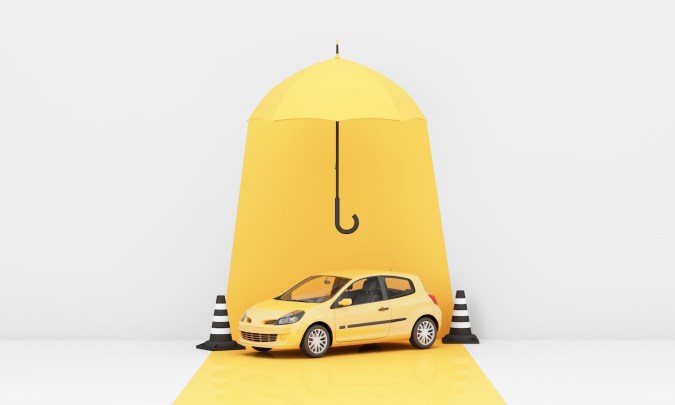 Entre los factores que influyen en el costo del seguro de coche, la marca y el modelo de tu vehículo desempeñan un papel importante.