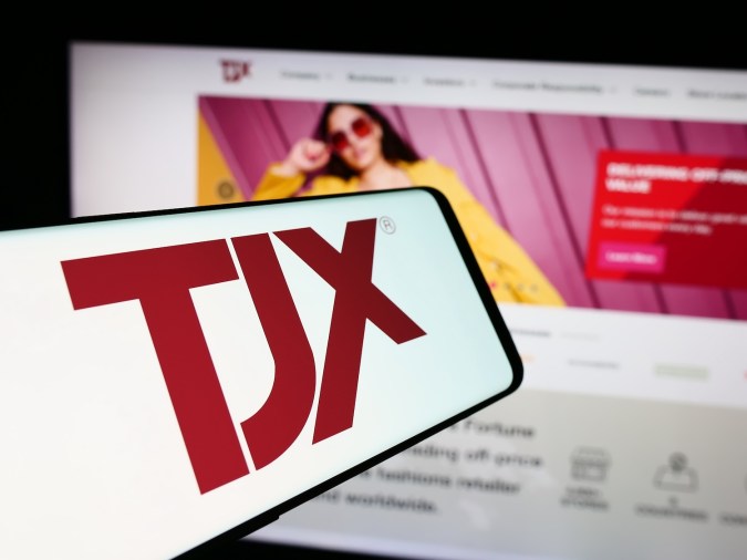 La importancia de T.J. Maxx, HomeGoods y Marshalls radica en su gran número de tiendas, el aumento de sus ventas y su capacidad para captar a compradores que buscan opciones más económicas que las que ofrecen los grandes almacenes tradicionales.