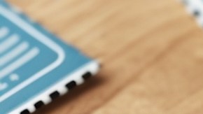 La directora del USDA, Brooke Rollins, afirmó que 186,000 hombres, mujeres y niños fallecidos están recibiendo un cheque del SNAP; citando datos de 29 estados.