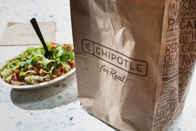 El Unwrap Extra de Chipotle se realiza tres sábados de diciembre con platos principales con oferta BOGO en el restaurante desde las 4 p.m. hasta el cierre.