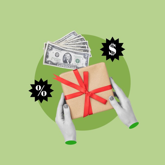 El impuesto federal sobre donaciones se aplica a donaciones de propiedad o dinero mientras el donante está vivo.