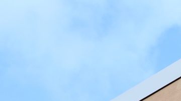 Los consumidores conscientes de los costos saben que comprar en tiendas de dólar es una excelente manera de estirar su presupuesto.