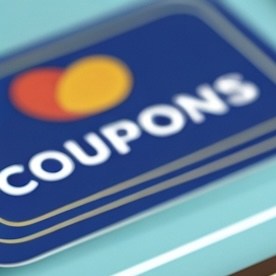 Los pagos SNAP brindan beneficios de asistencia alimentaria a unos 42 millones de estadounidenses de bajos ingresos o sin ingresos cada mes.